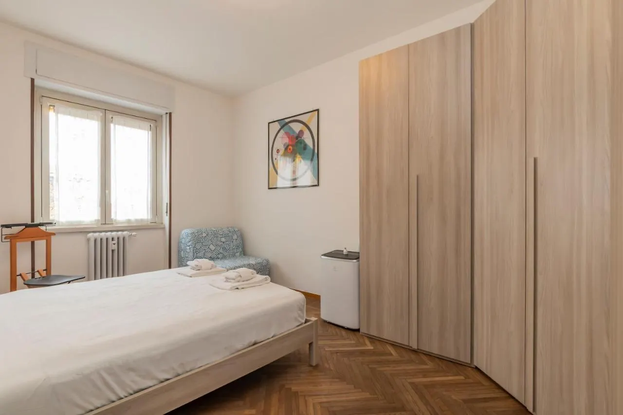 I Host Apartment - Giambellino 40 location