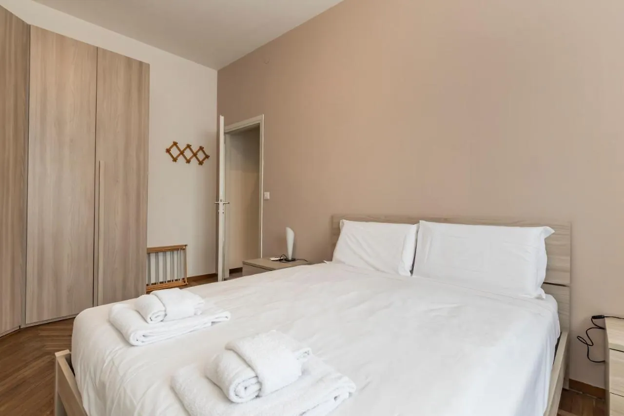 I Host Apartment - Giambellino 40 Milan 0*,  Italy