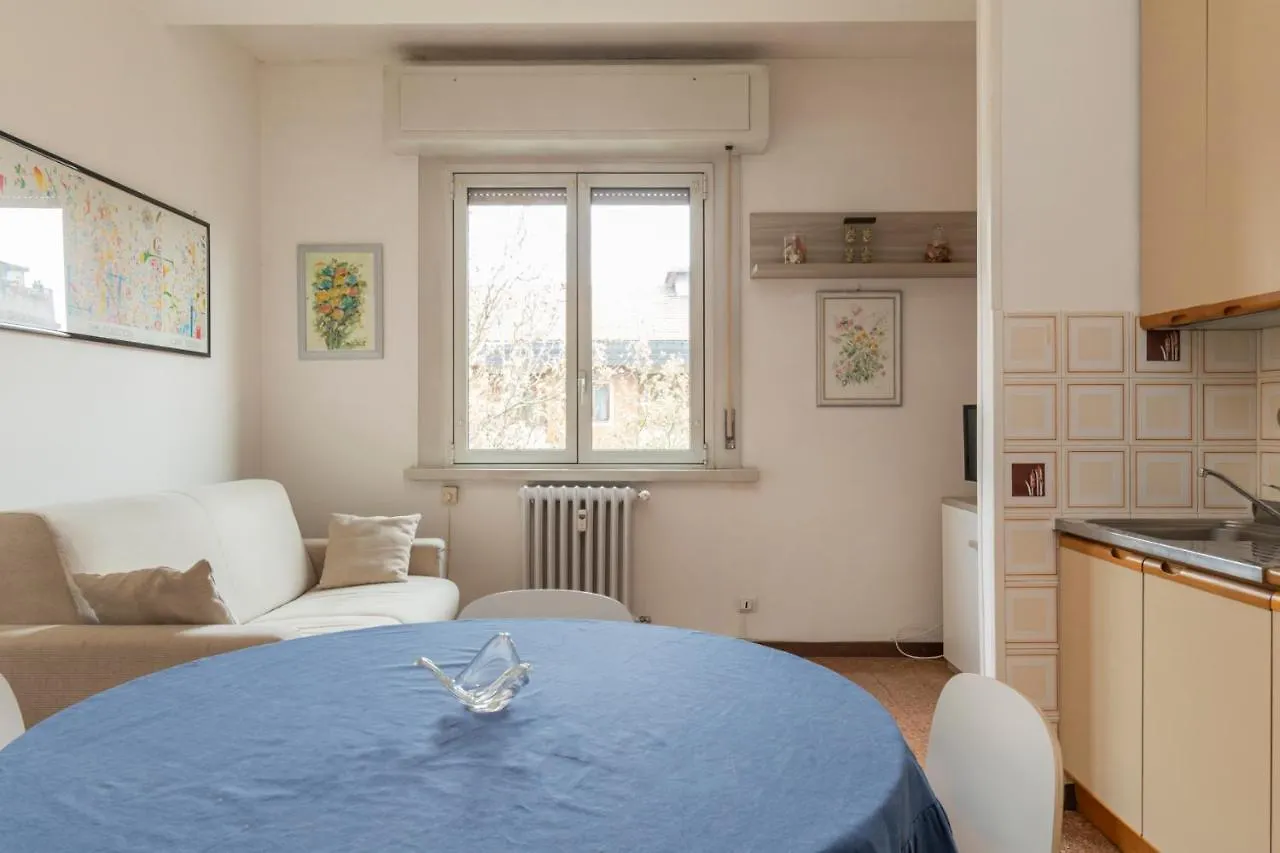 I Host Apartment - Giambellino 40 Milan
