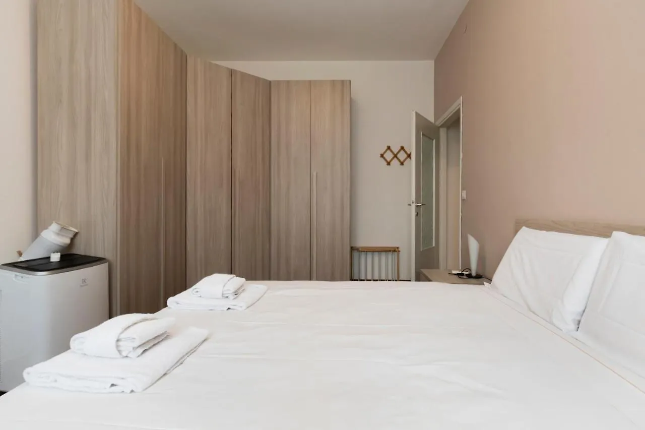 I Host Apartment - Giambellino 40 Milan
