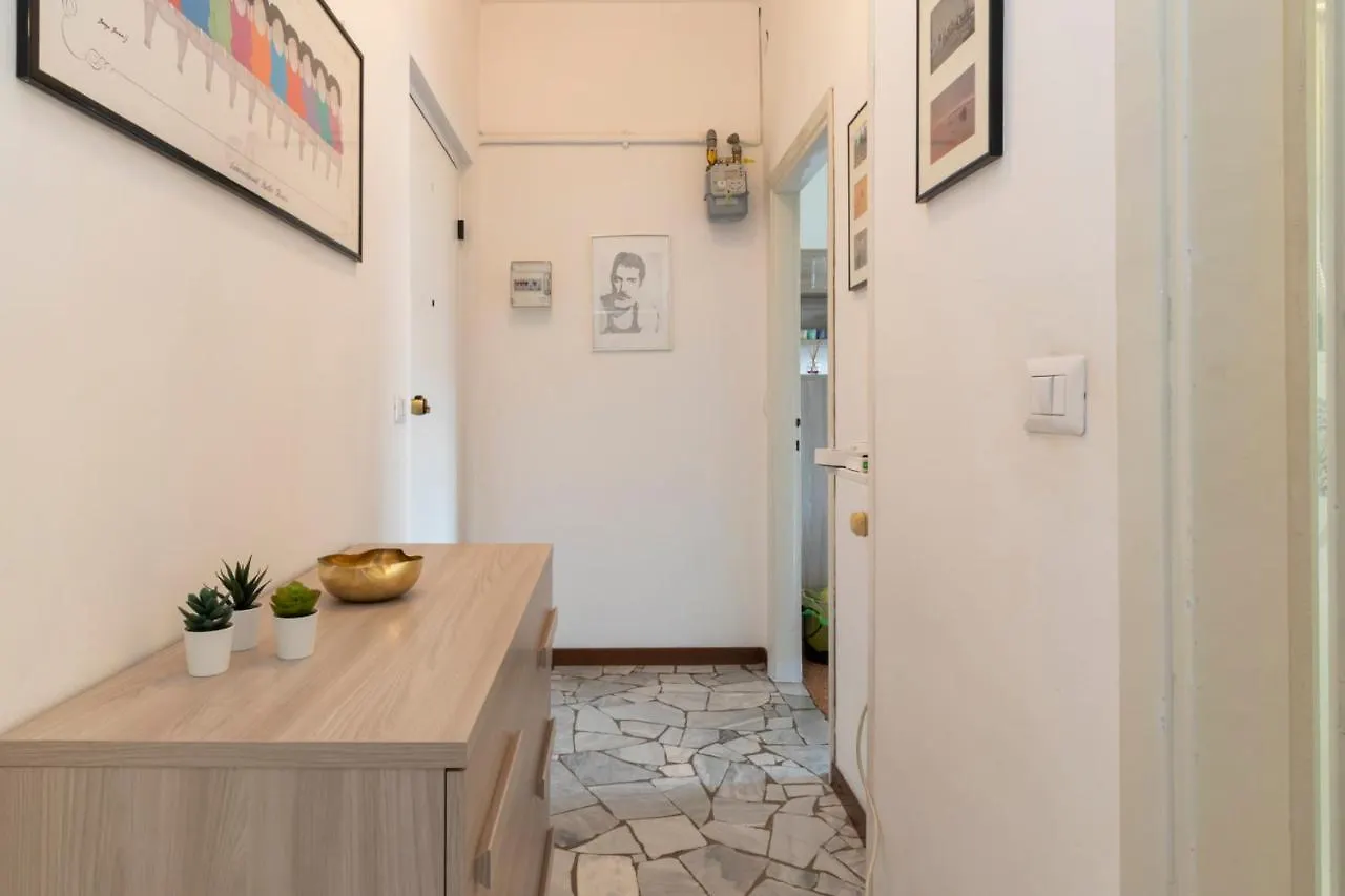 I Host Apartment - Giambellino 40 Milan