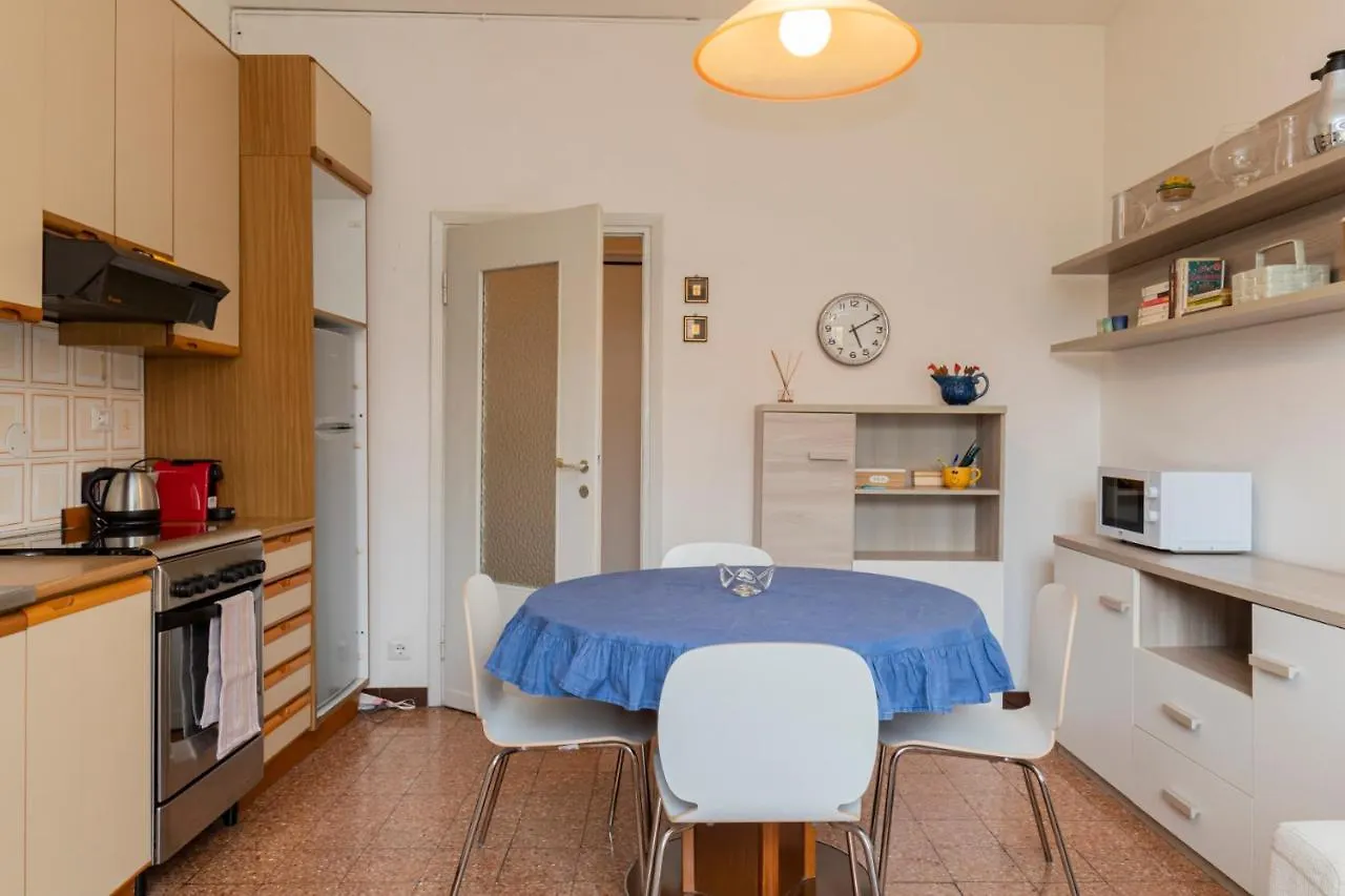 I Host Apartment - Giambellino 40 Milan Italy